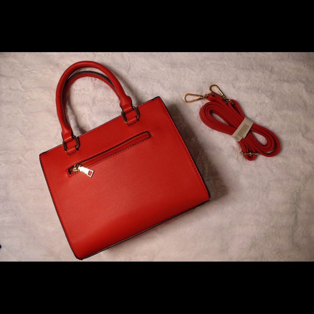Red Handbag - Picture 2 of 2